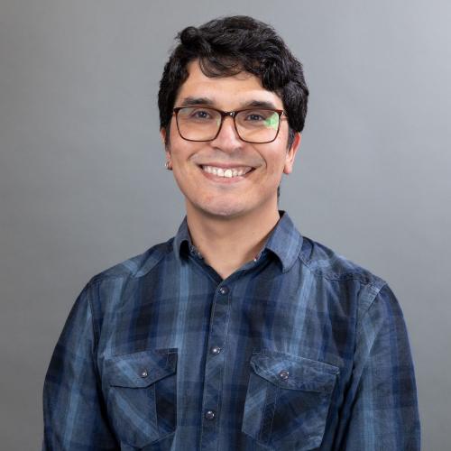 Daniel Fredes Garcia Headshot